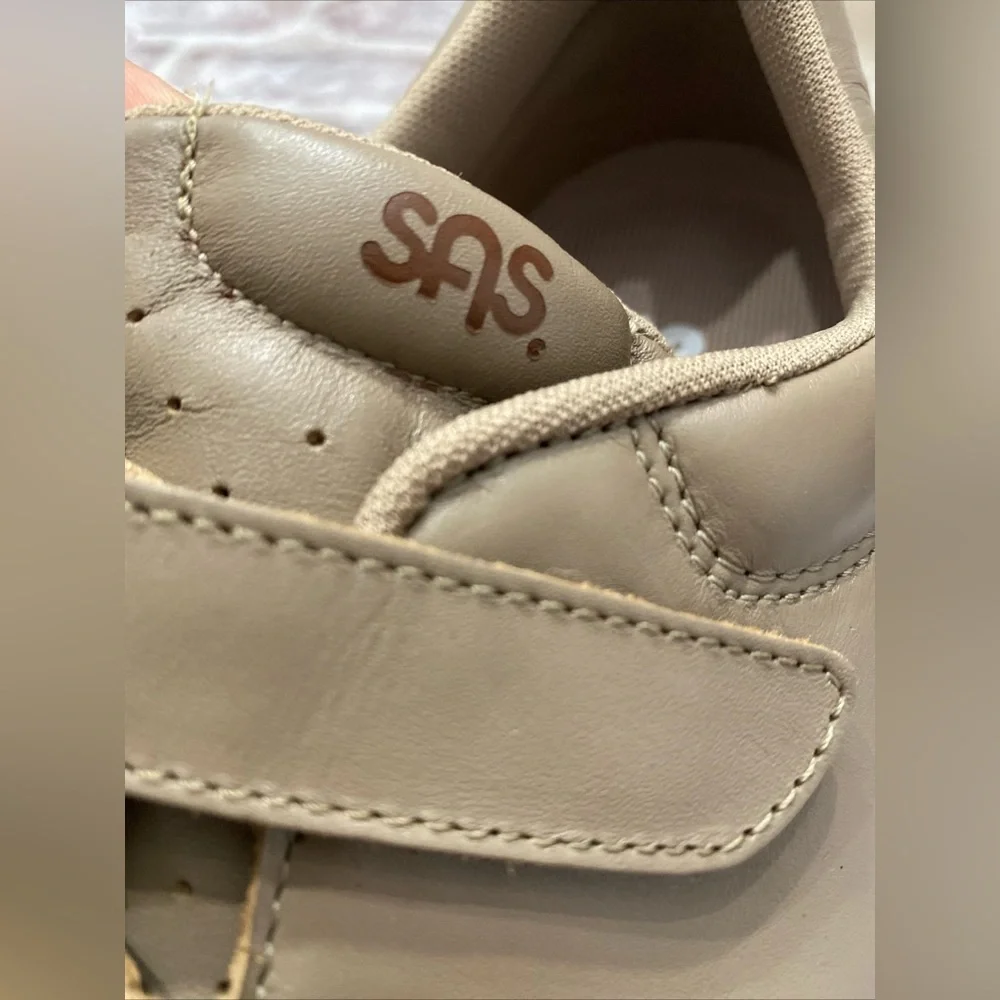 SAS Shoes Women’s Me Too Mocha 9 Taupe Faux Leather Hook & Loop‎ Low Top Comfort